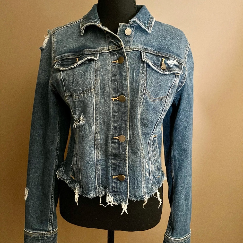Universal Thread Distress Jean Jacket - image 4